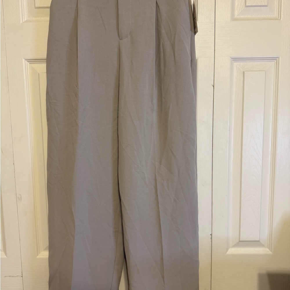 Wonen’s Classic‎ Gray Pants